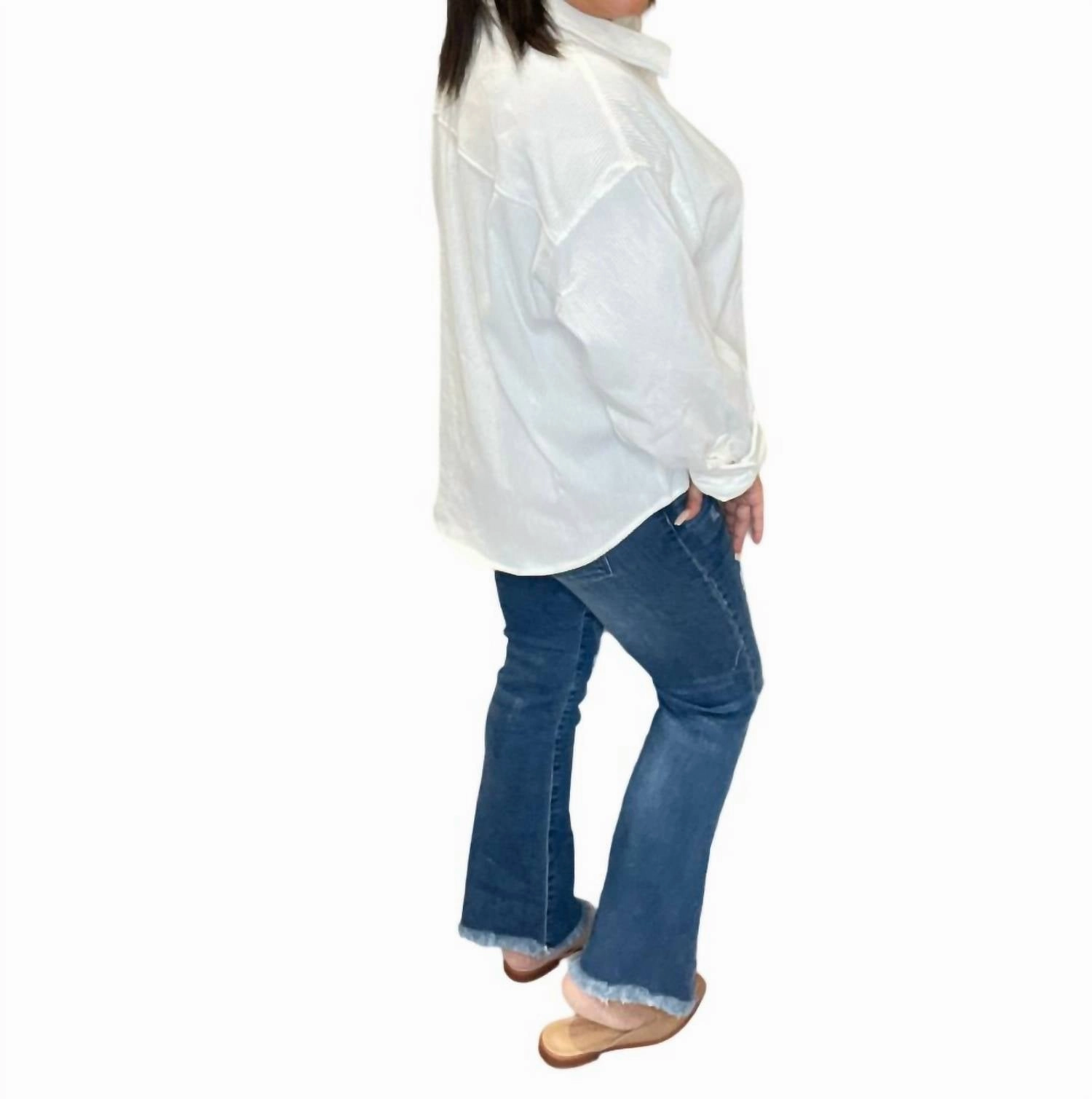 Mid Rise Ankle Flare Jeans In Medium Blue