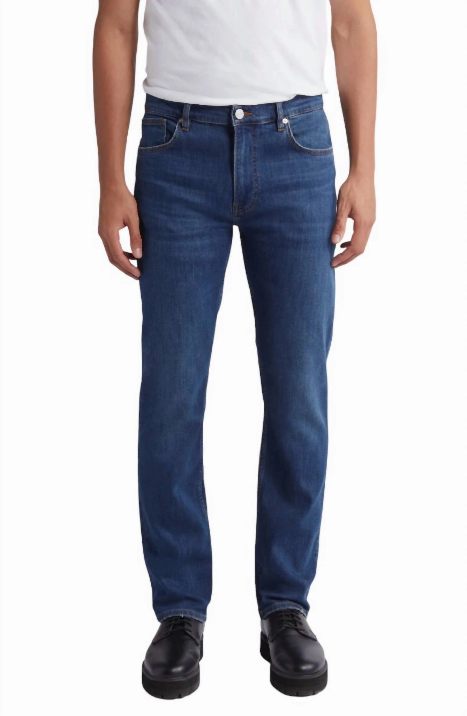 Modern Straight Leg Jeans In Marques