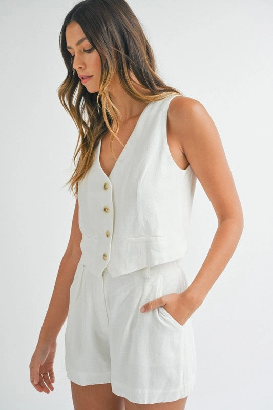 Newport Linen Pocketed Shorts
