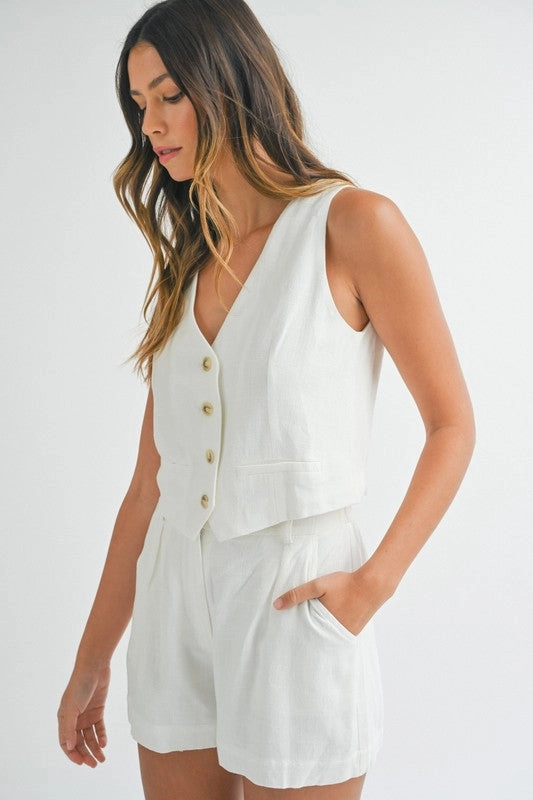 Newport Linen Pocketed Shorts