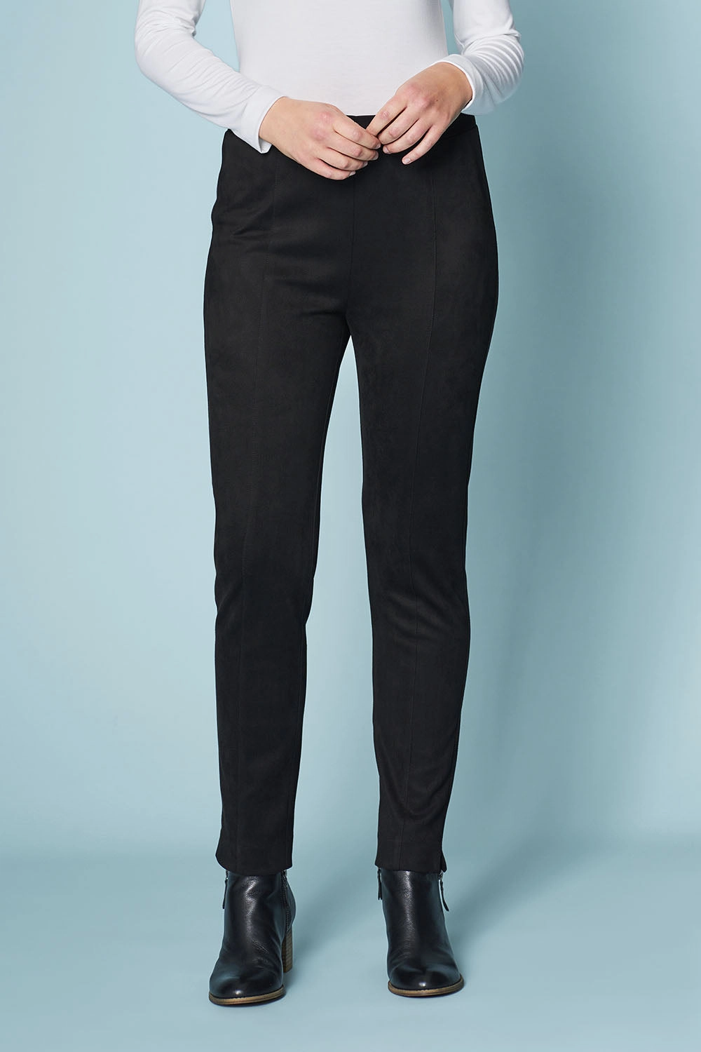 Pintuck Slim Leg Pant - Black