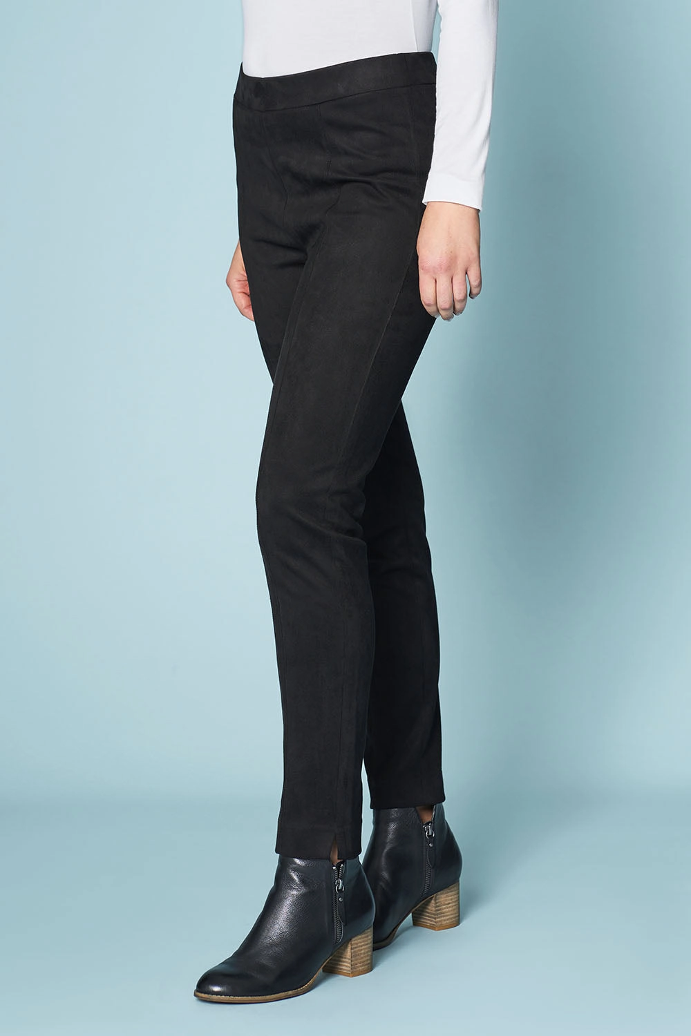 Pintuck Slim Leg Pant - Black