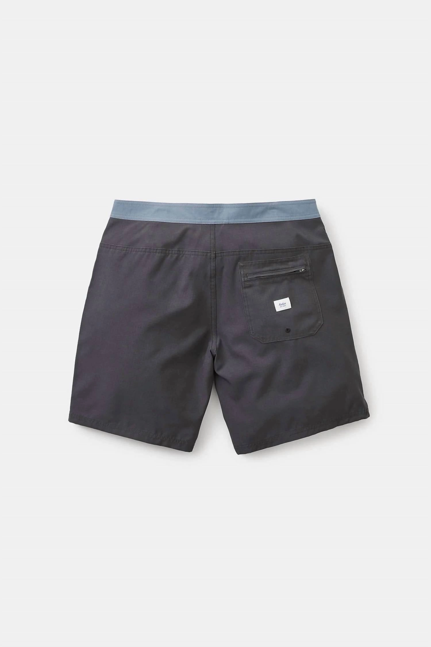 Plank Surf Trunk In Black Wash