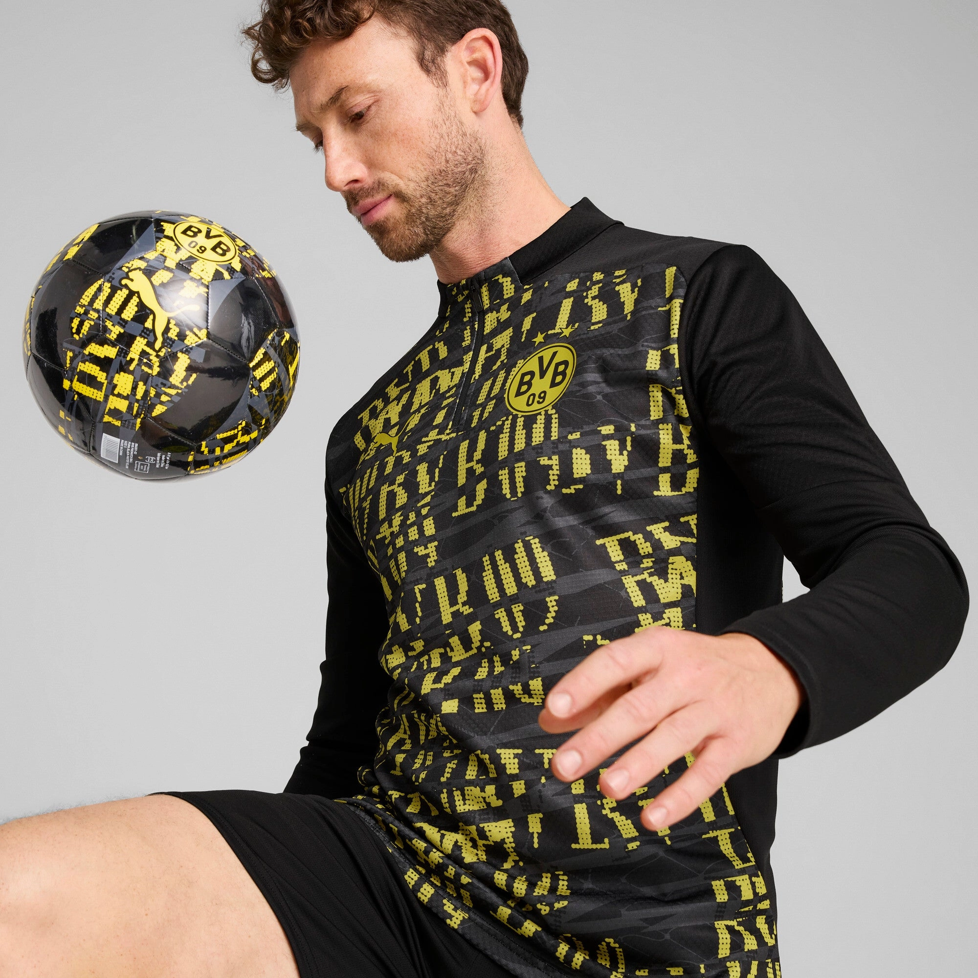 PUMA Men's Borussia Dortmund Pre-Match Quarter-Zip Top