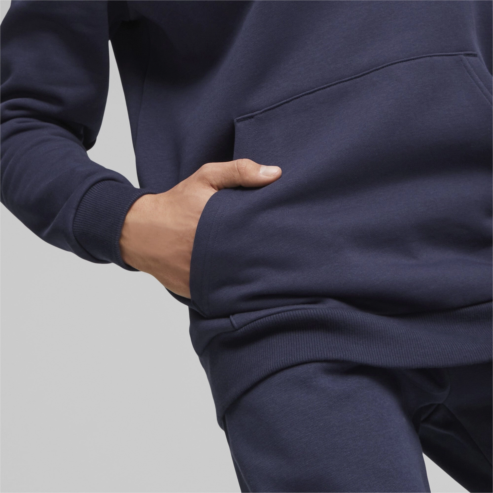 PUMA Men's ESS  Logo Lab Hoodie