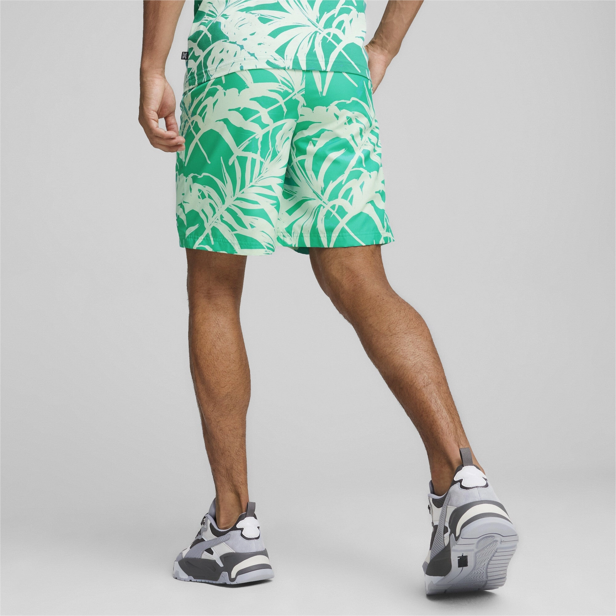 PUMA Men's ESS  PALM RESORT Shorts