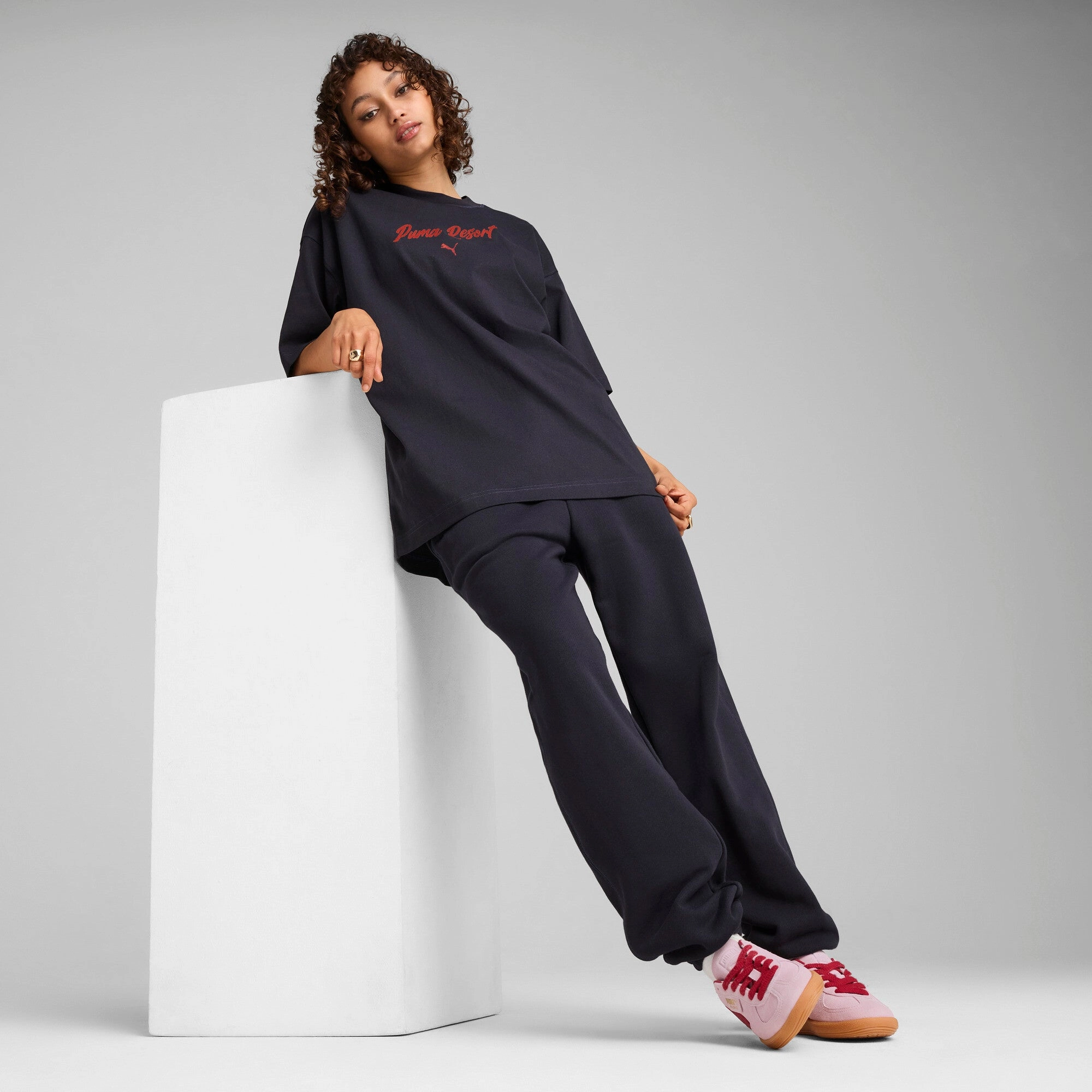 PUMA PREMIUM ESSENTIALS Oversized Graphic Tee