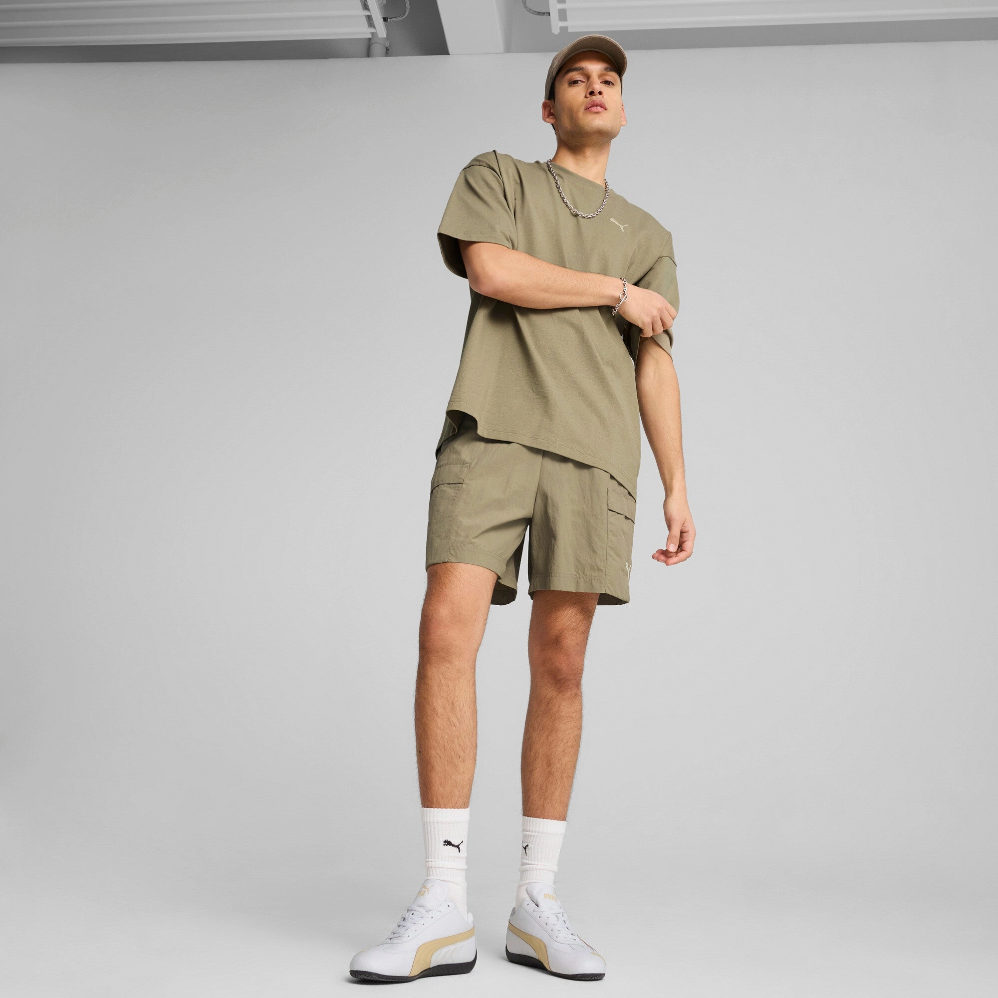 PUMA WARDROBE ESSENTIALS Men's Relaxed 6" Cargo Shorts