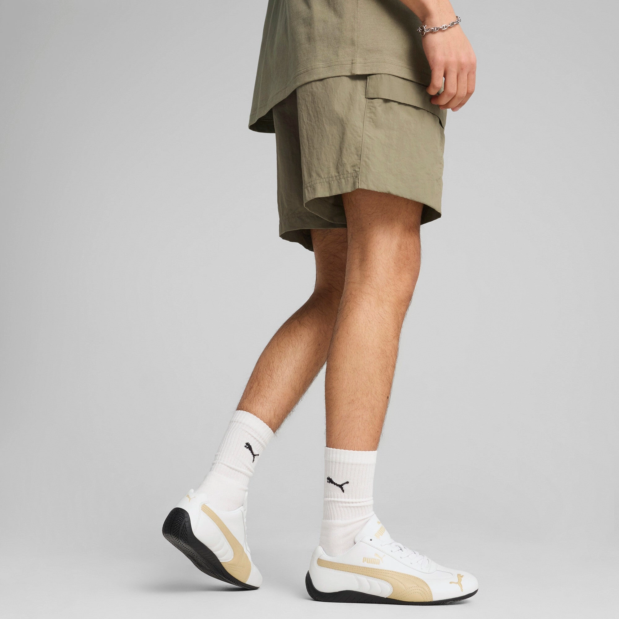 PUMA WARDROBE ESSENTIALS Men's Relaxed 6" Cargo Shorts