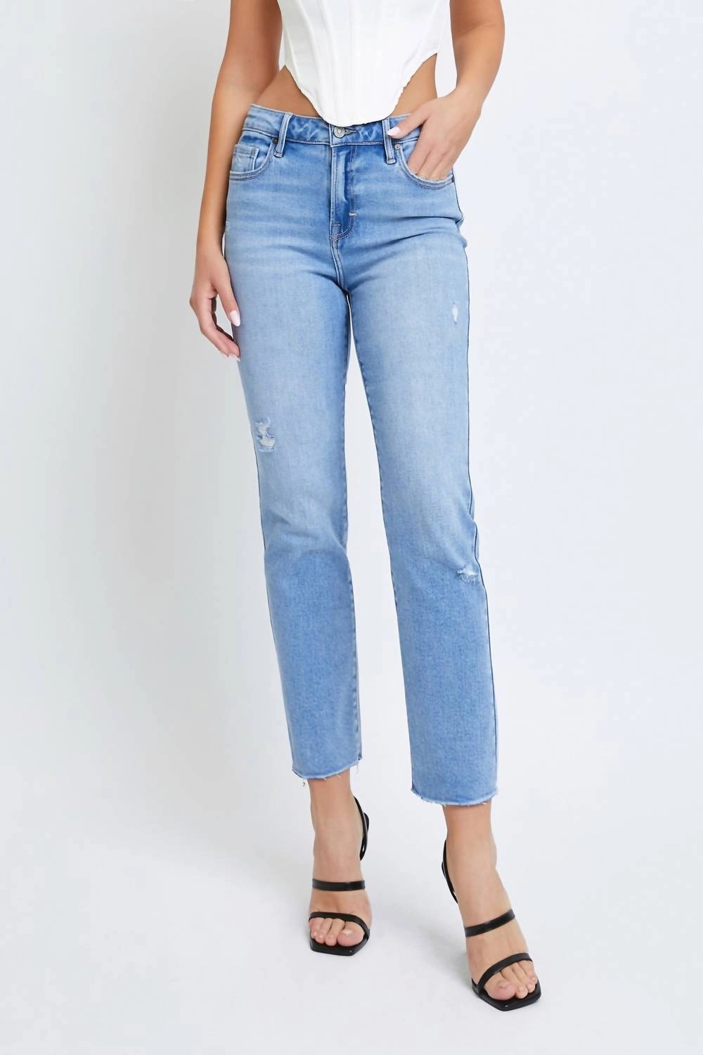Quinn Crop Cigarette Fit Jean In Medium Light Wash