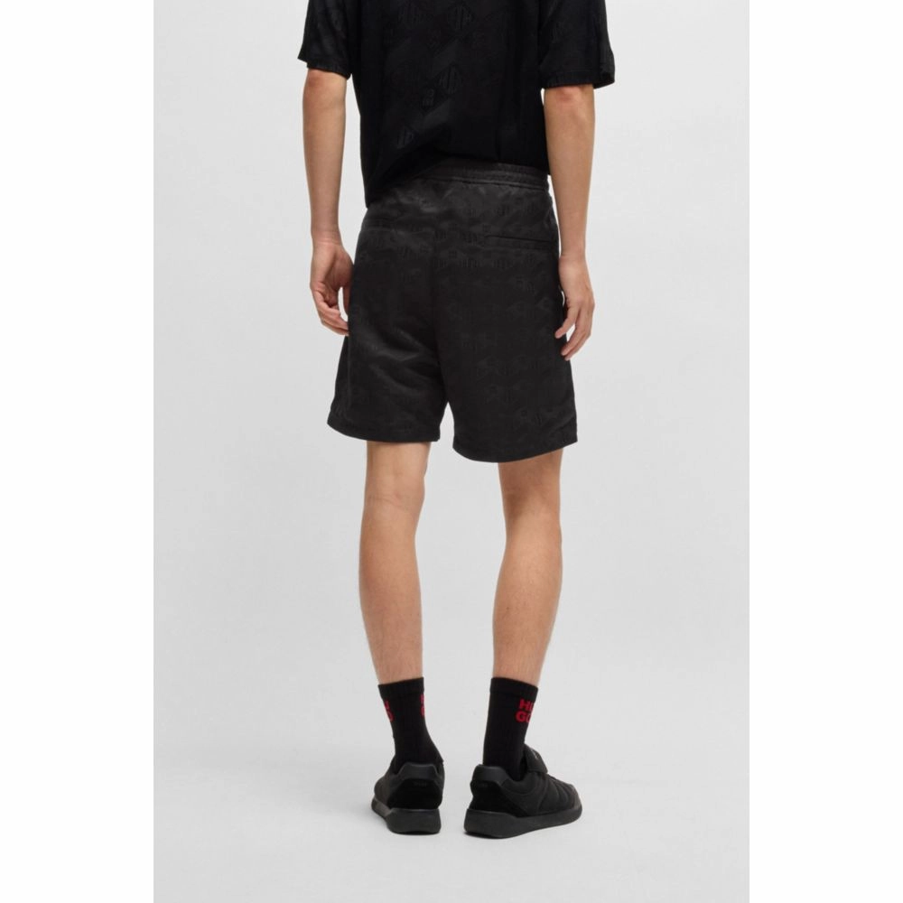 Relaxed-fit shorts with geometric logos