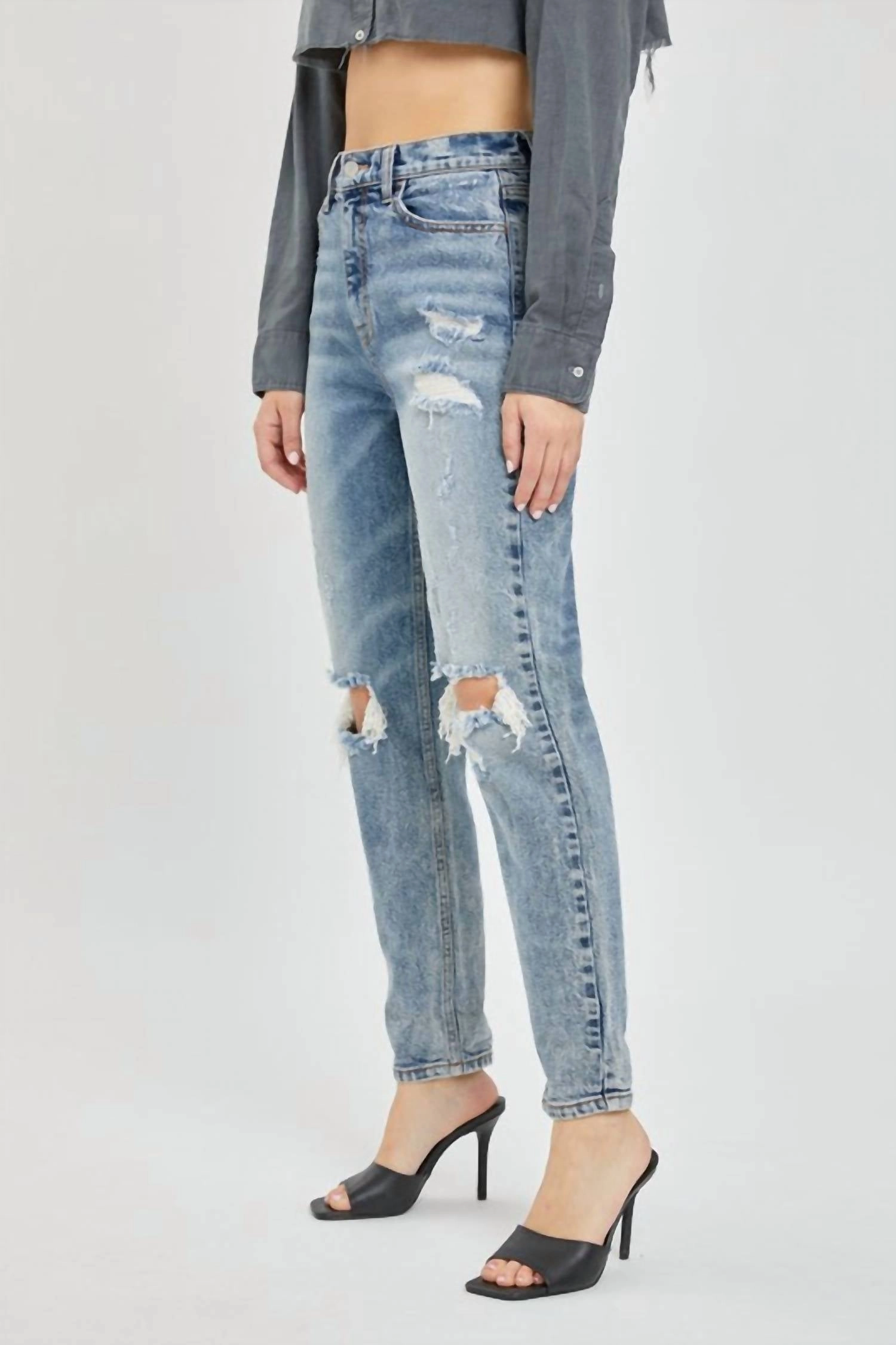 Remi Mom Jean In Medium Wash