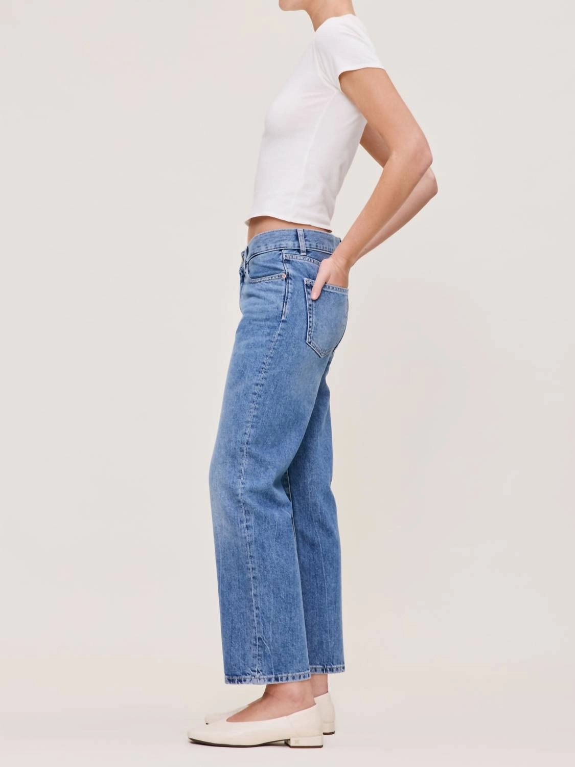Romie Slim Straight Jeans In Meadow Lake