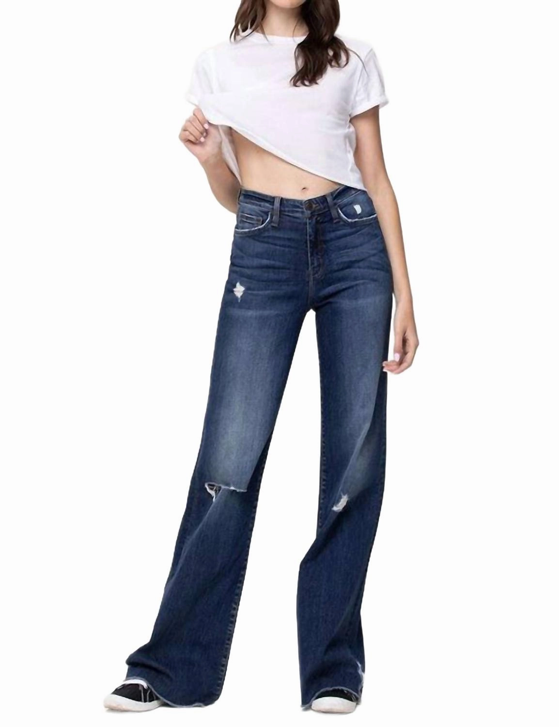 Sanity Distressed Jeans In Dark Blue