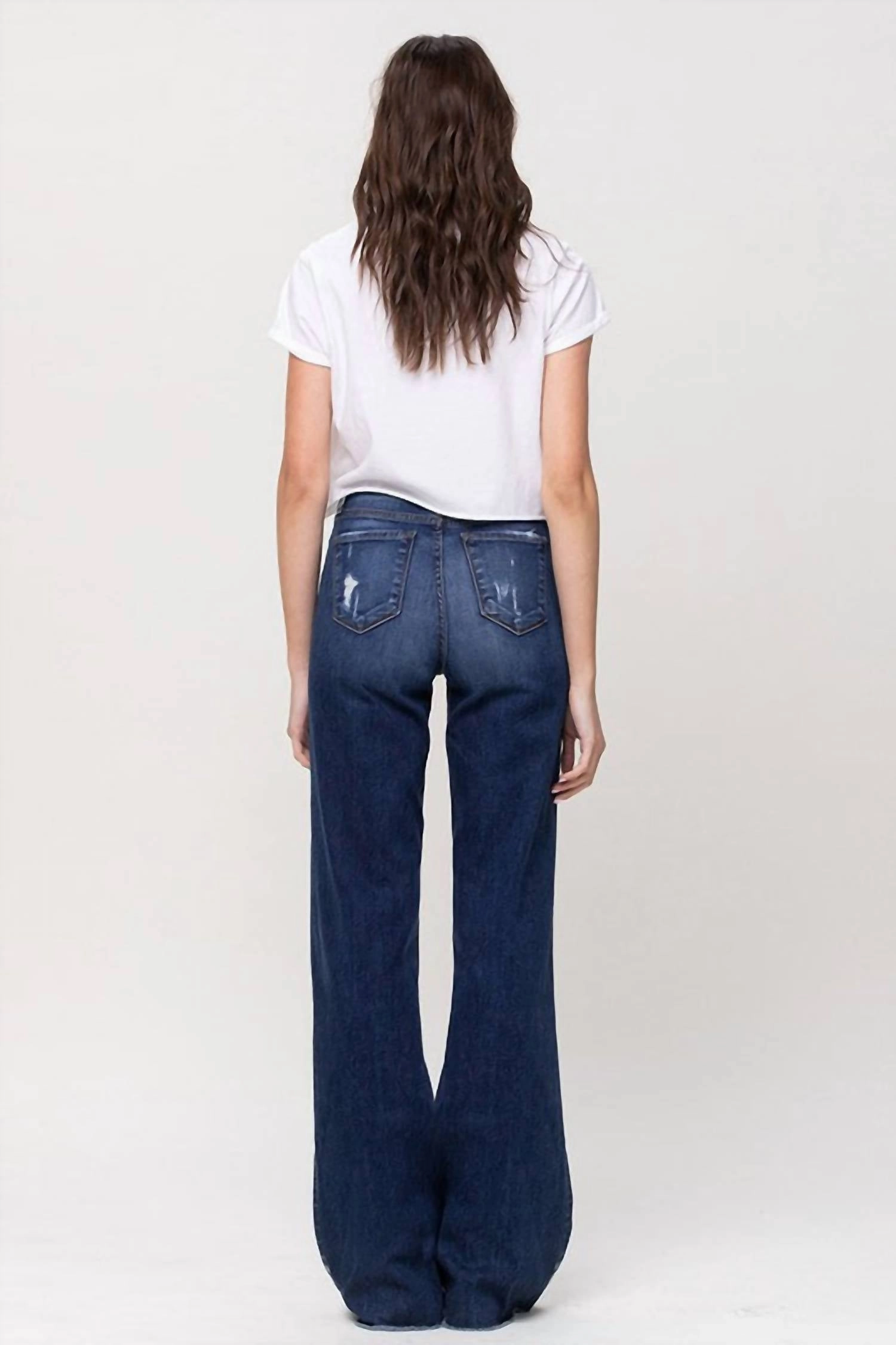 Sanity Distressed Jeans In Dark Blue