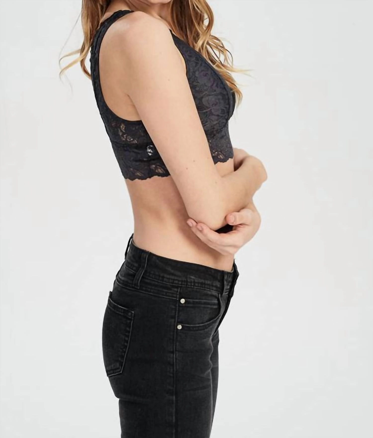 Scalloped Lace V Neck Padded Bralette In Charcoal