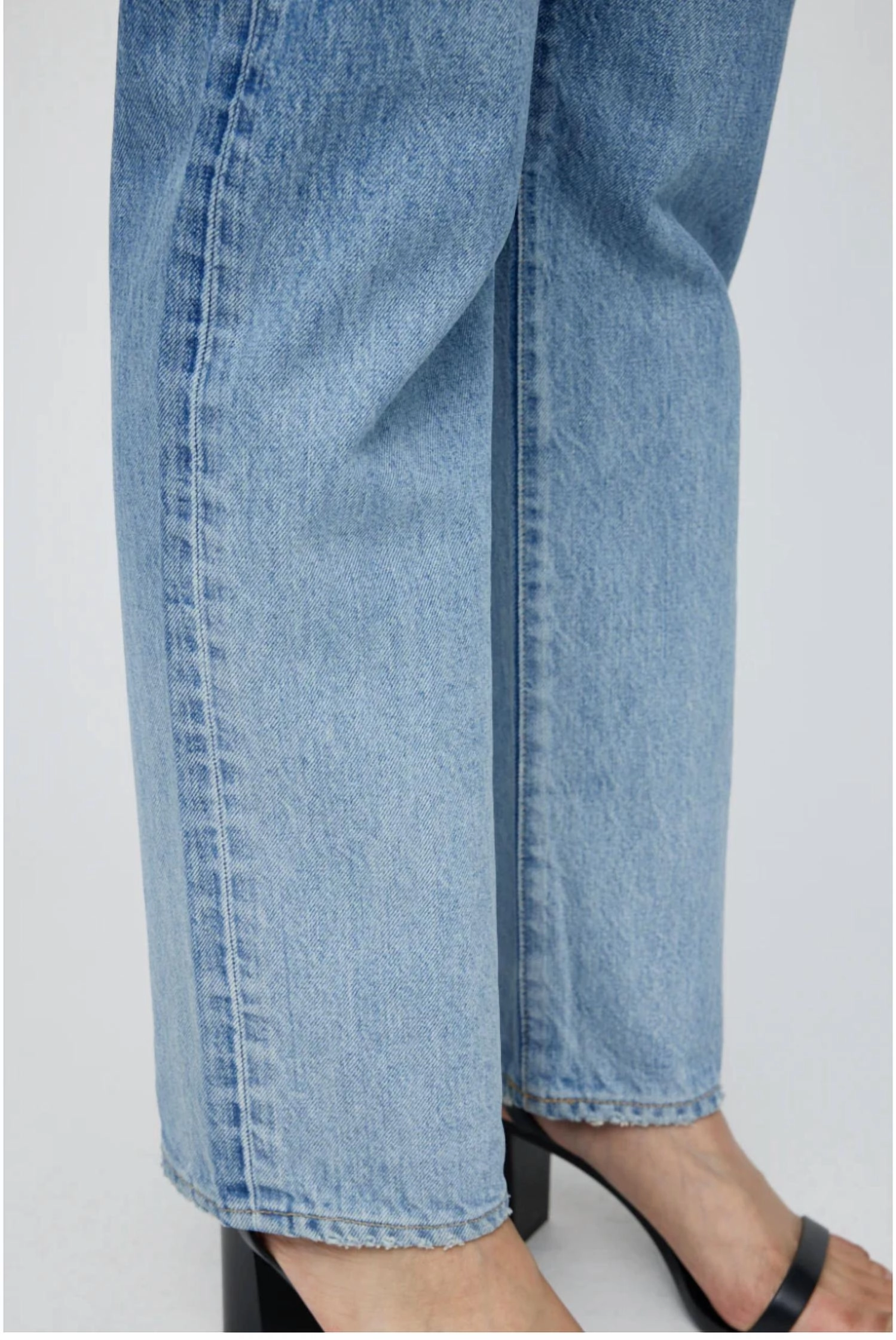 Shalen Straight Jean In Light Blue