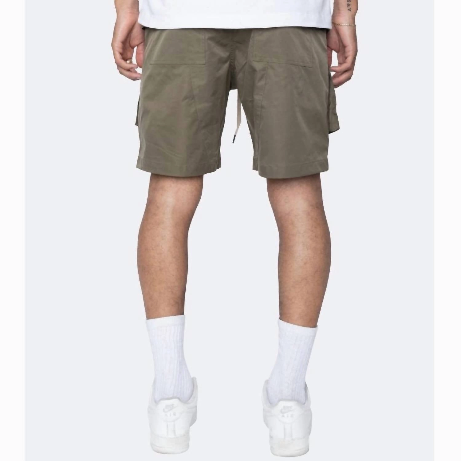 Shinobi Cargo Pocket Shorts In Olive