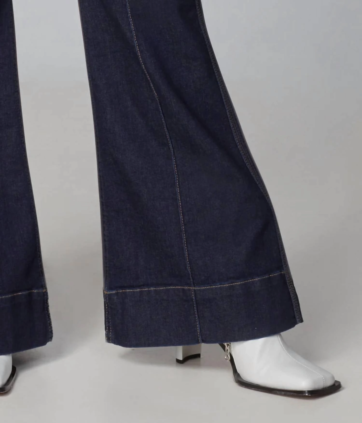 Stevie High-Rise Jean Flare Jeans In Dark Rinse Blue