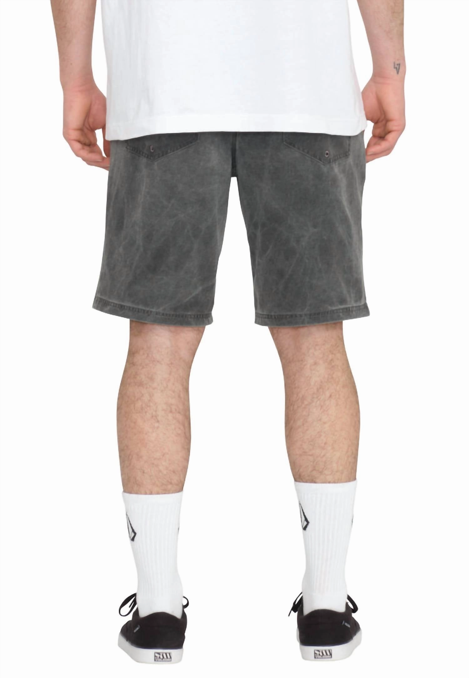 Stone Faded Hybrid 19" Short In Szoty