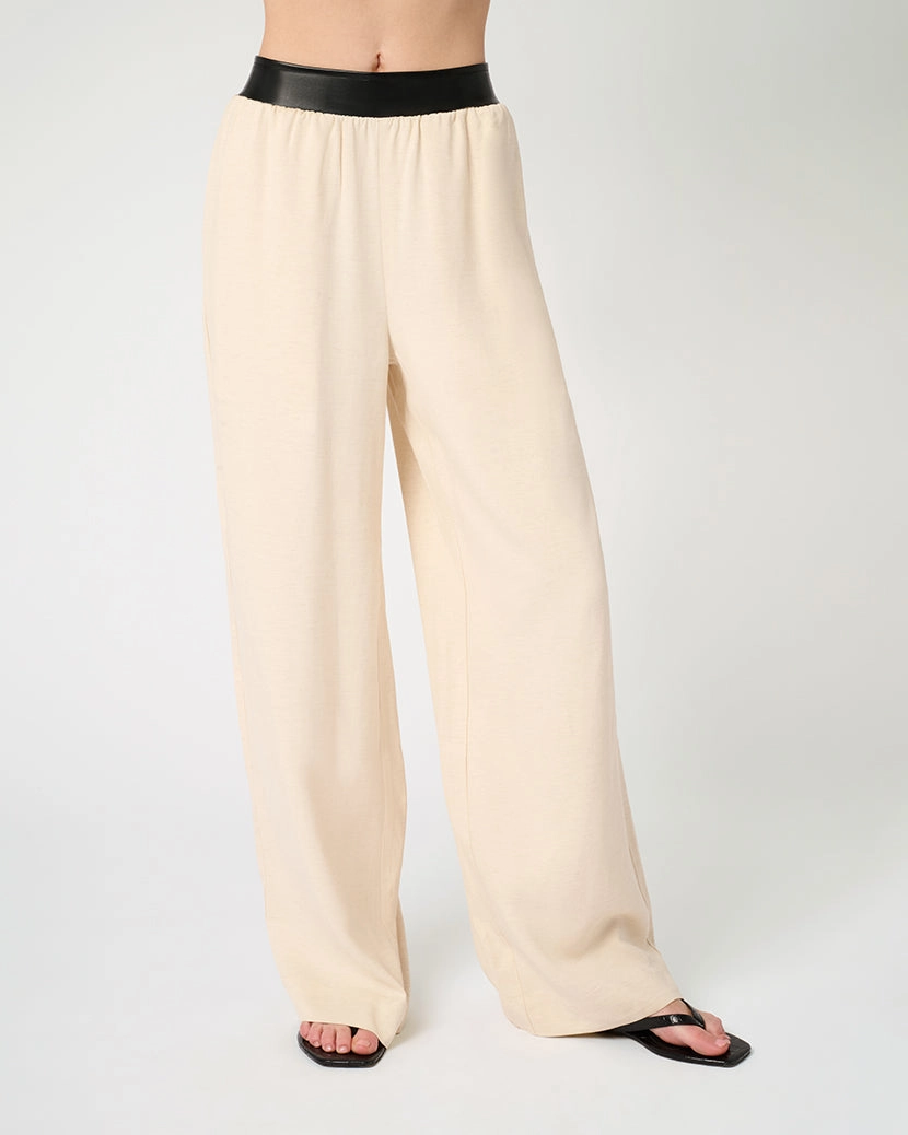 Straight Leg Pant