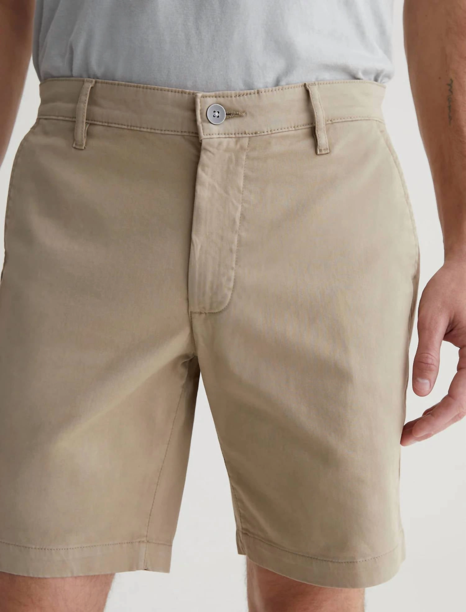 The Wanderer Short In Dry Dust