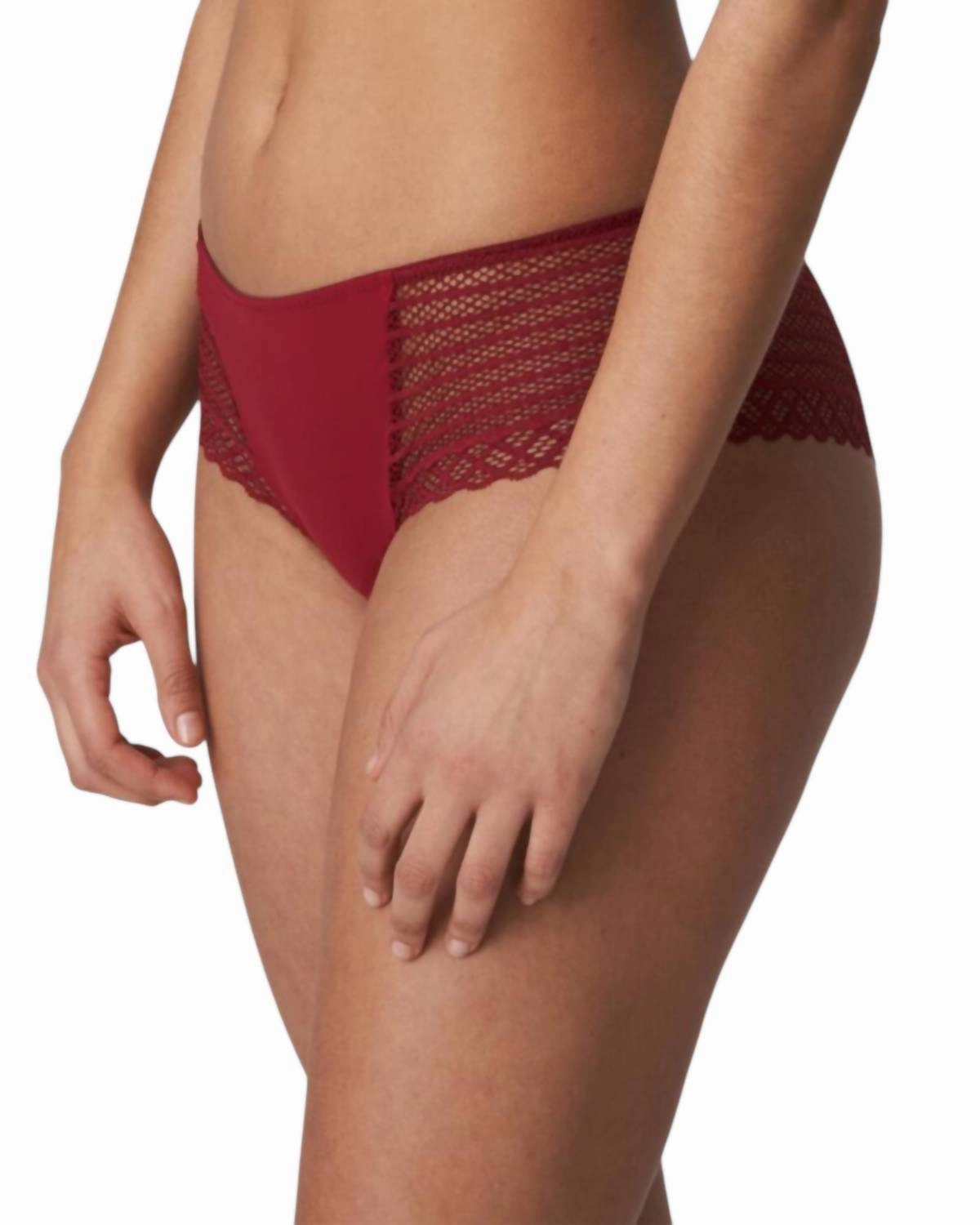 Twist East End Hotpant In Ruby
