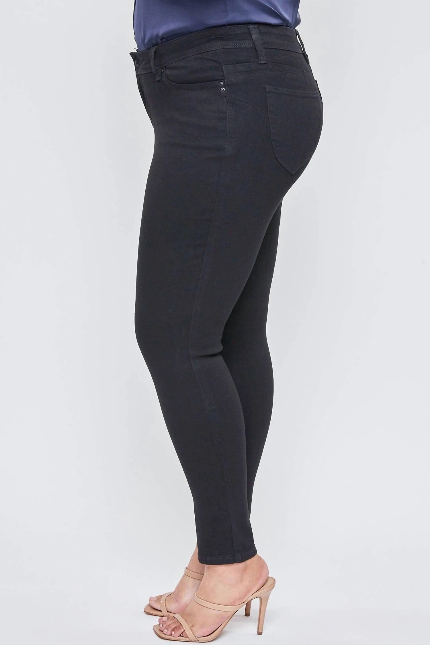 Wannabettabutt Mid-Rise Skinny Jeans -Plus In Black