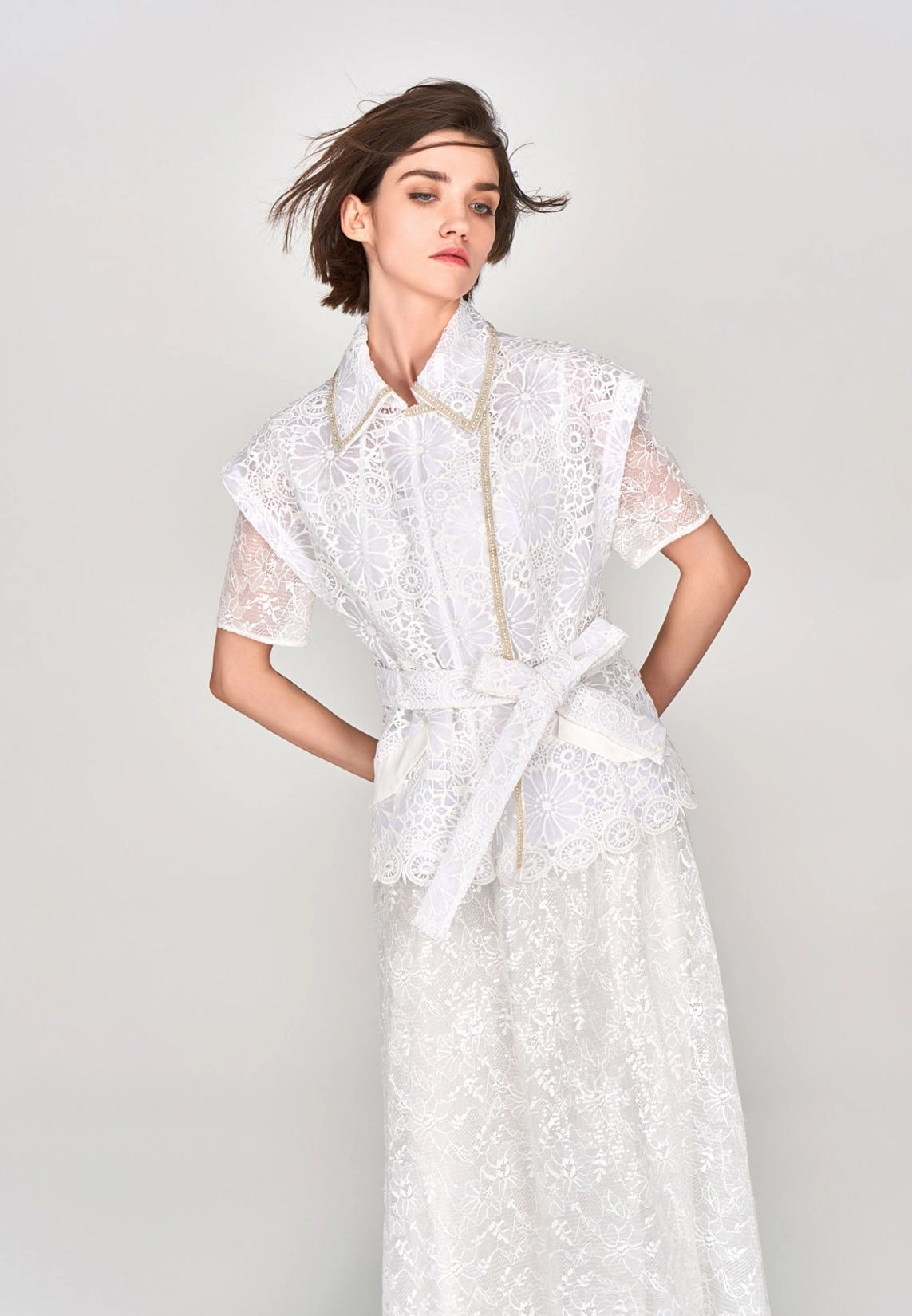 White Lace Cap Sleeves Tie-waist Vest