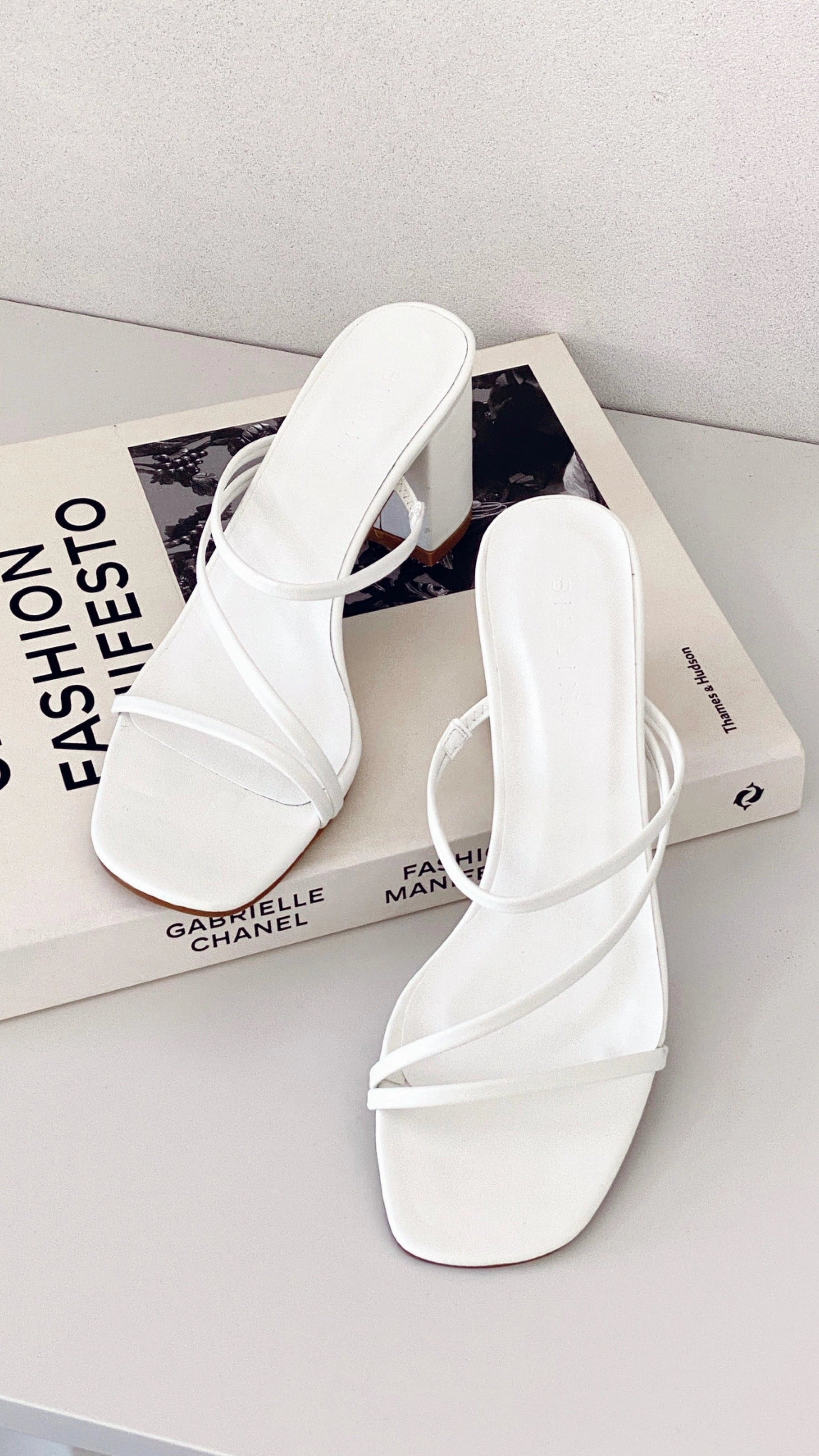 Yazmin Heel - White